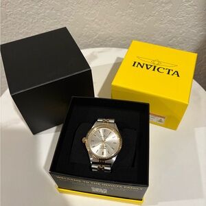 Invicta Specialty Men's Watch
- 43mm, Steel, Gold NWT